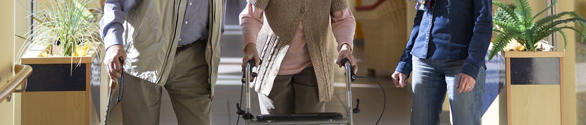 personnes-agees-3 3 personnes âgées en maison de retraite