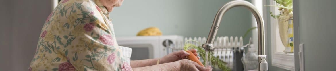 Les séniors et les aides à domicile photo 1575467678930 c7acd65d6470 1170x250 - Les séniors et les aides à domicile